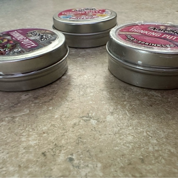 Crazy Aaron’s Mini Thinking Putty set - Picture 2 of 2